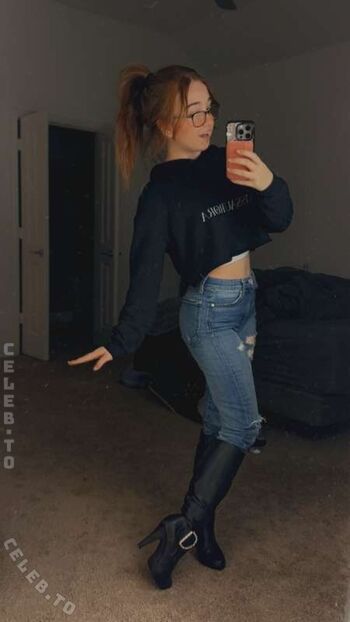 Full leaked Lyssaurora page private onlyfans photo