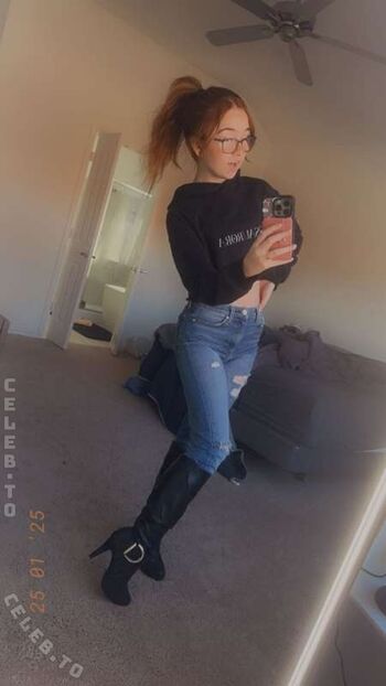 Full leaked Lyssaurora page private onlyfans photo