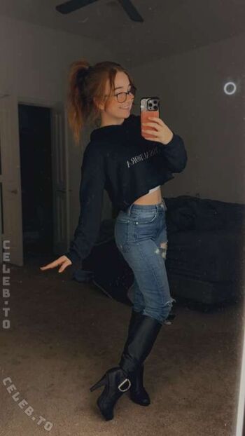 Full leaked Lyssaurora page private onlyfans photo