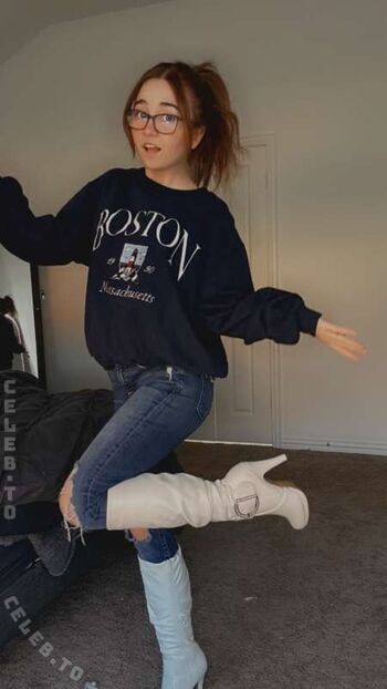 Full leaked Lyssaurora page private onlyfans photo