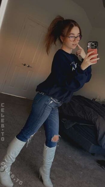 Full leaked Lyssaurora page private onlyfans photo