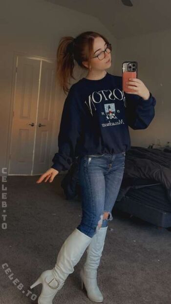 Full leaked Lyssaurora page private onlyfans photo