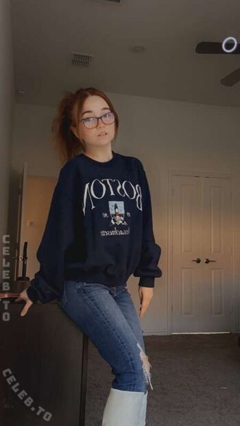 Full leaked Lyssaurora page private onlyfans photo