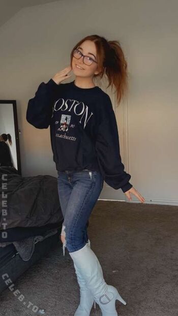 Full leaked Lyssaurora page private onlyfans photo