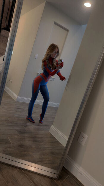 Full leaked Lyssaurora private onlyfans photo