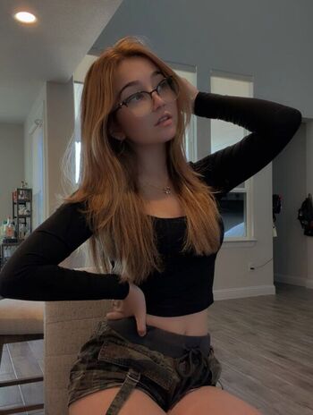 Full leaked Lyssaurora page private onlyfans photo