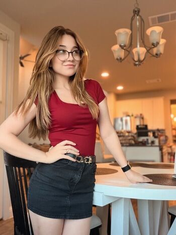 Full leaked Lyssaurora private onlyfans photo