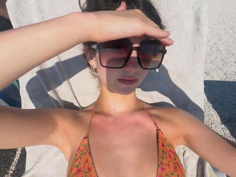 Full leaked Lyzzahh private onlyfans photo