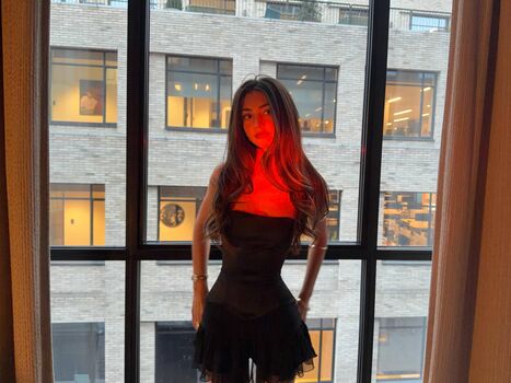 Full leaked Lyzzahh private onlyfans photo
