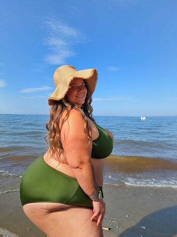 Full leaked M  l l l private onlyfans photo