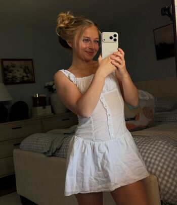Full leaked Macimccarley private onlyfans photo