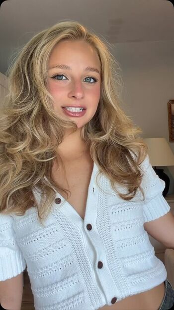 Full leaked Macimccarley private onlyfans photo