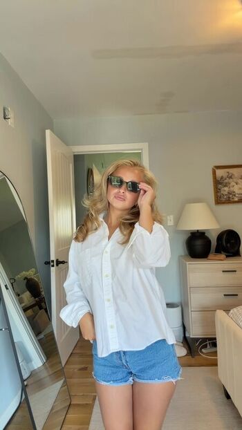Full leaked Macimccarley private onlyfans photo