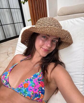 Full leaked Maclaine farrell page private onlyfans photo