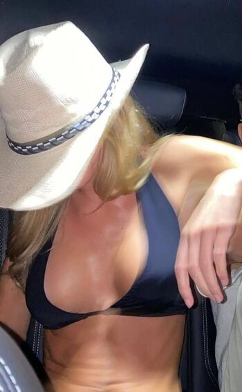 Full leaked Maddie francesca private onlyfans photo