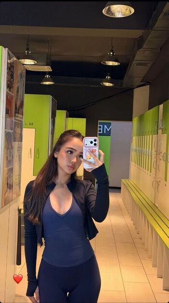 Full leaked Madina private onlyfans photo