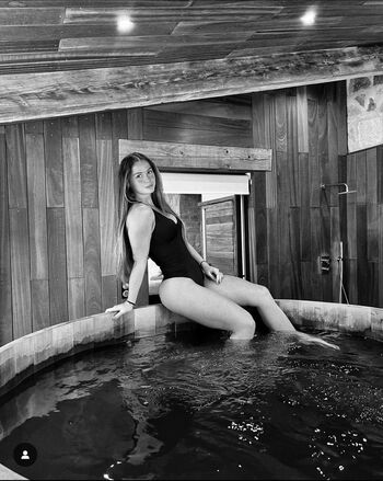 Full leaked Maestriiia private onlyfans photo