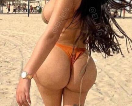 Full leaked Maeva ghennam private onlyfans photo