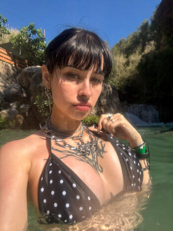 Full leaked Maevetale private onlyfans photo
