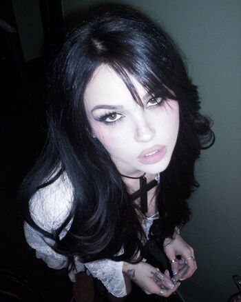 Full leaked Maggie lindemann page private onlyfans photo