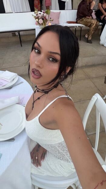 Full leaked Maggie lindemann private onlyfans photo