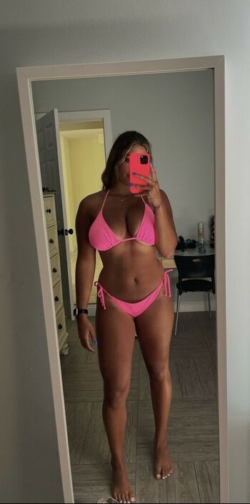 Full leaked Maggie private onlyfans photo