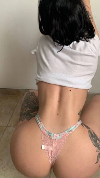 Full leaked Maggie private onlyfans photo
