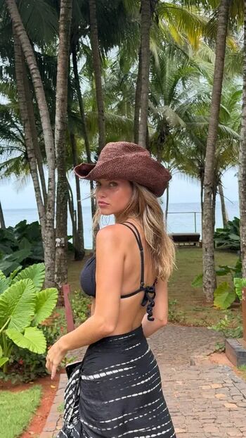Full leaked Magui corceiro page private onlyfans photo