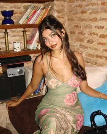 Full leaked Maham malek private onlyfans photo