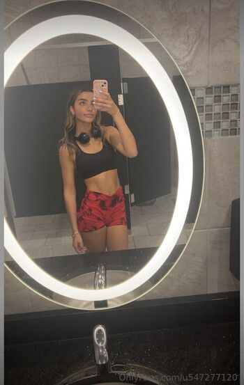 Full leaked Maiamoore private onlyfans photo