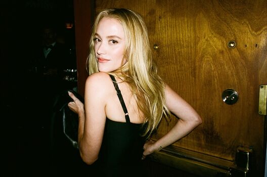 Maika Monroe