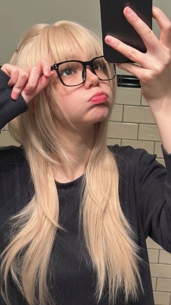 Maimy Nyan [social media]