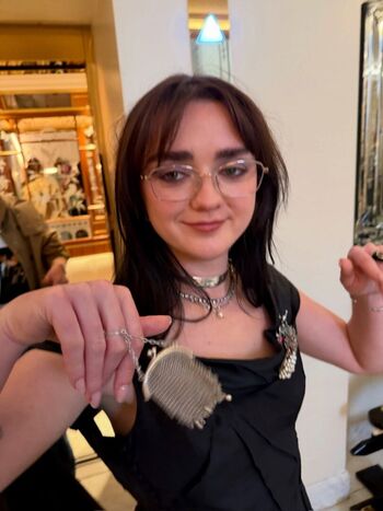 Full leaked Maisie williams private onlyfans photo