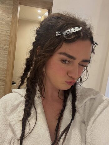 Full leaked Maisie williams page private onlyfans photo