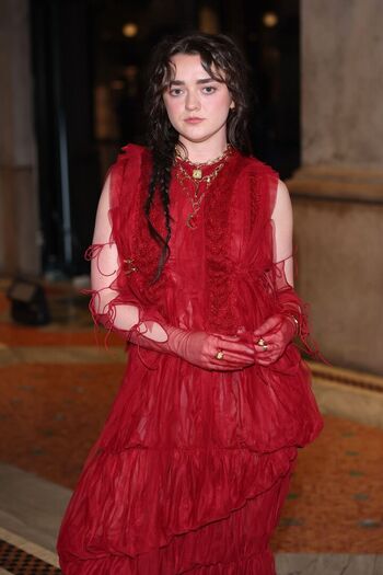 Full leaked Maisie williams page private onlyfans photo
