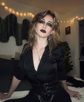 MaisieLynnie