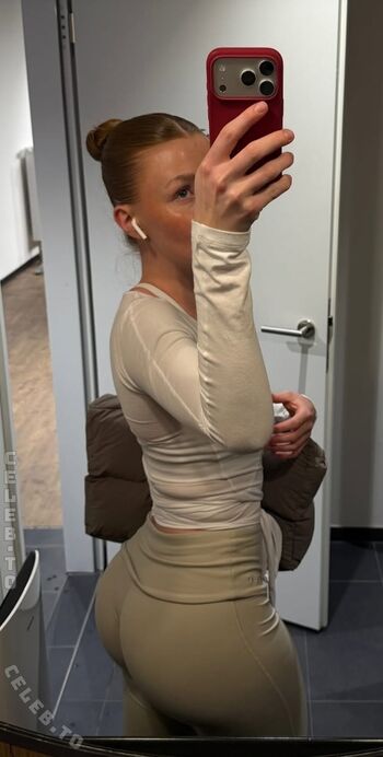 Full leaked Maja zoe private onlyfans photo