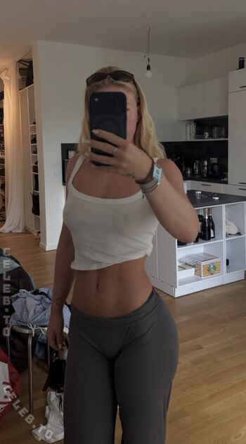 Full leaked Majaaleonie private onlyfans photo