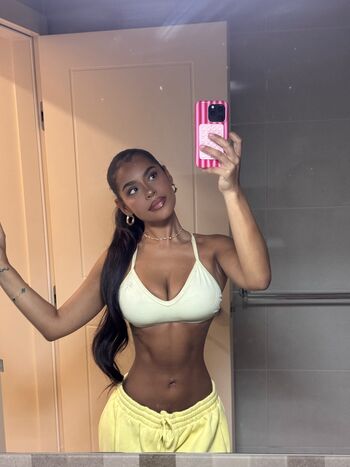 Full leaked Malaika terry private onlyfans photo