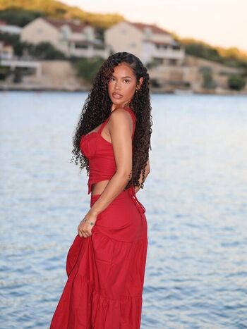Full leaked Malaika terry page private onlyfans photo