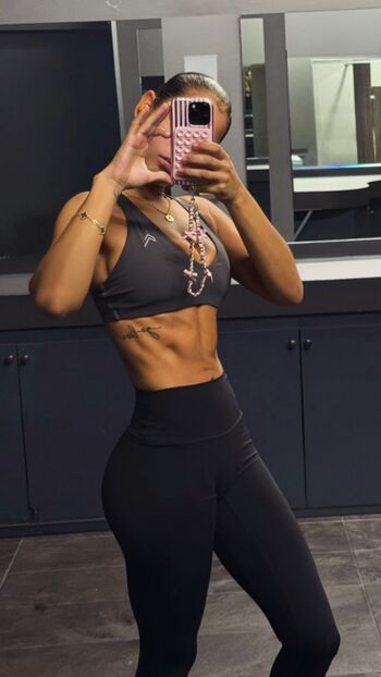 Full leaked Malaika terry private onlyfans photo