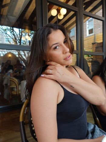 Full leaked Maleni cruz page private onlyfans photo