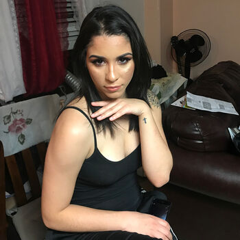 Full leaked Maleni cruz page private onlyfans photo