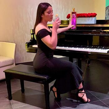 Full leaked Maleni cruz page private onlyfans photo