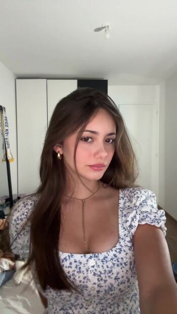 Full leaked Maloyaaska private onlyfans photo