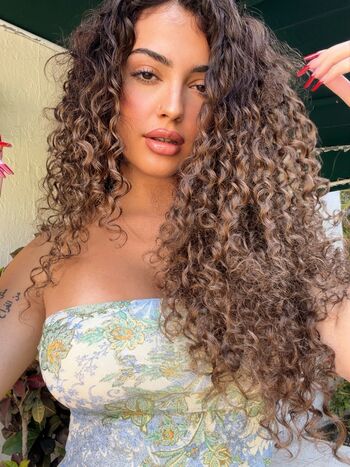 Full leaked Malu trevejo  page private onlyfans photo