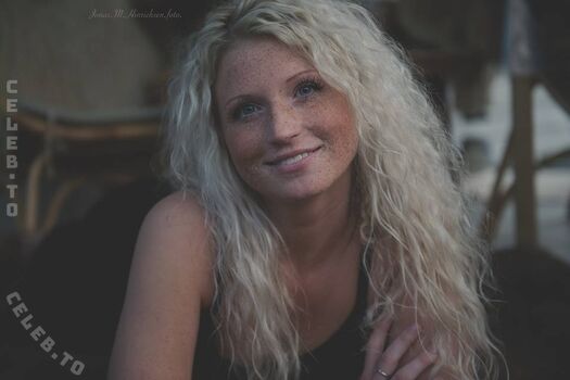 Full leaked Malue mathilde private onlyfans photo