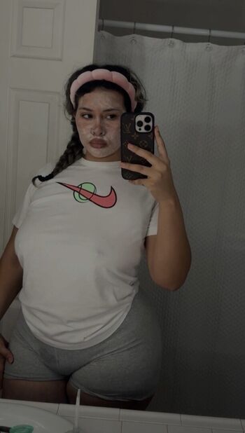 Mama e leaked photo video viral