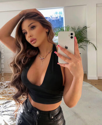 Full leaked Mammmichulaaa private onlyfans photo