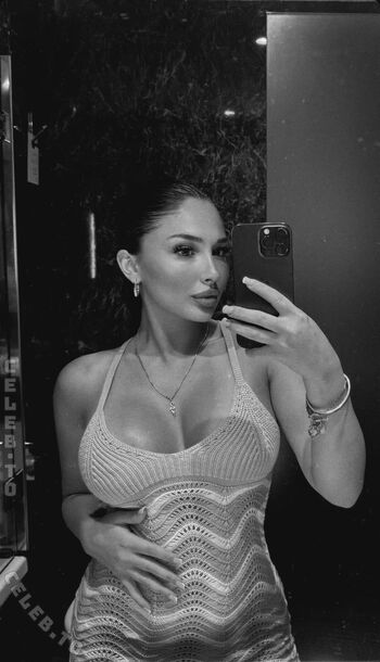 Full leaked Mammmichulaaa private onlyfans photo